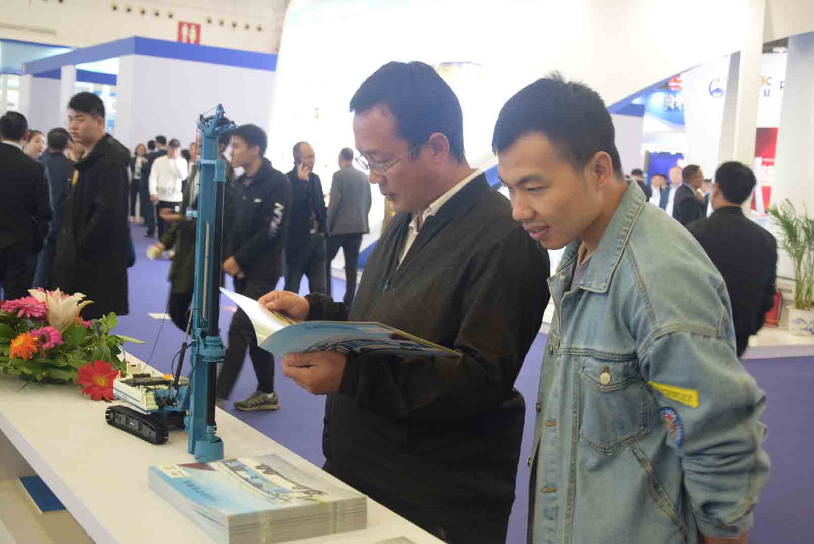 宇通橋檢車,讓中國橋梁更安全! 宇通橋檢車,讓中國橋梁更安全!