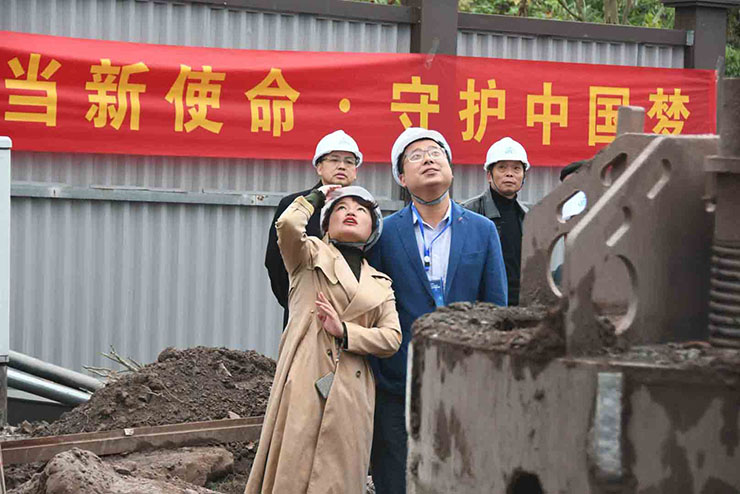 喜訊!11月18日,宇通重裝YTR360D旋挖鉆機全新升級、收獲批量訂單! 喜訊!11月18日,宇通重裝YTR360D旋挖鉆機全新升級、收獲批量訂單!